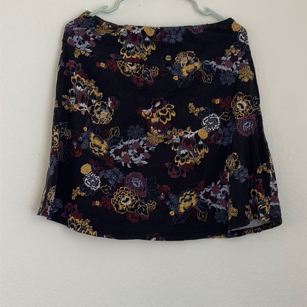 Women’s floral skirt